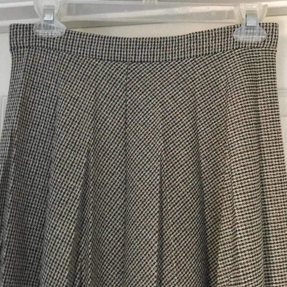 Classic A-Line Houndstooth Skirt